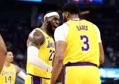NBA常规赛视频直播：湖人 vs 独行侠 詹皇浓眉哥欲率队豪取11连胜